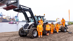 SRH-Team am Elbstrand