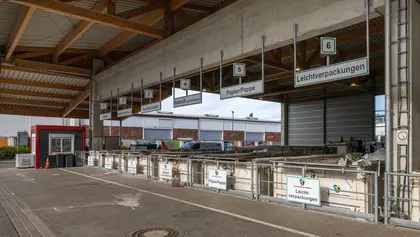 Foto von einem Recyclinghof ohne Kundenverkehr