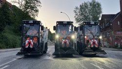 Kehrmaschinen nach dem Hafengeburtstag