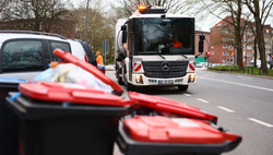 Bild vom Müllfahrzeug der Restmüllkolonne