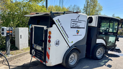 Elektrisch betriebene Kehrmaschine