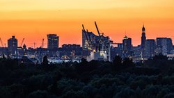 Sonnentergang über Hamburg